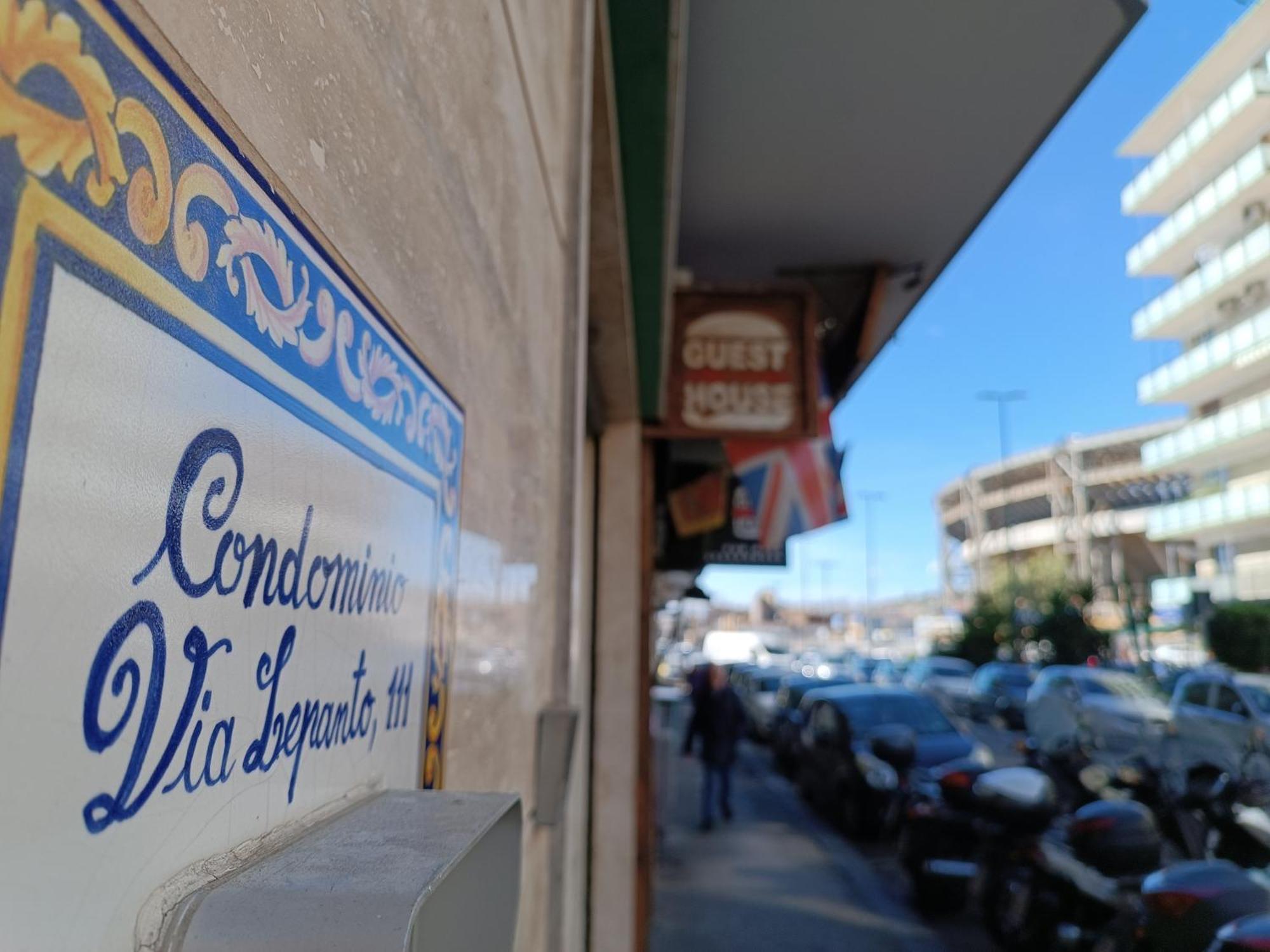 B&B Napoli Fuorigrotta Екстер'єр фото